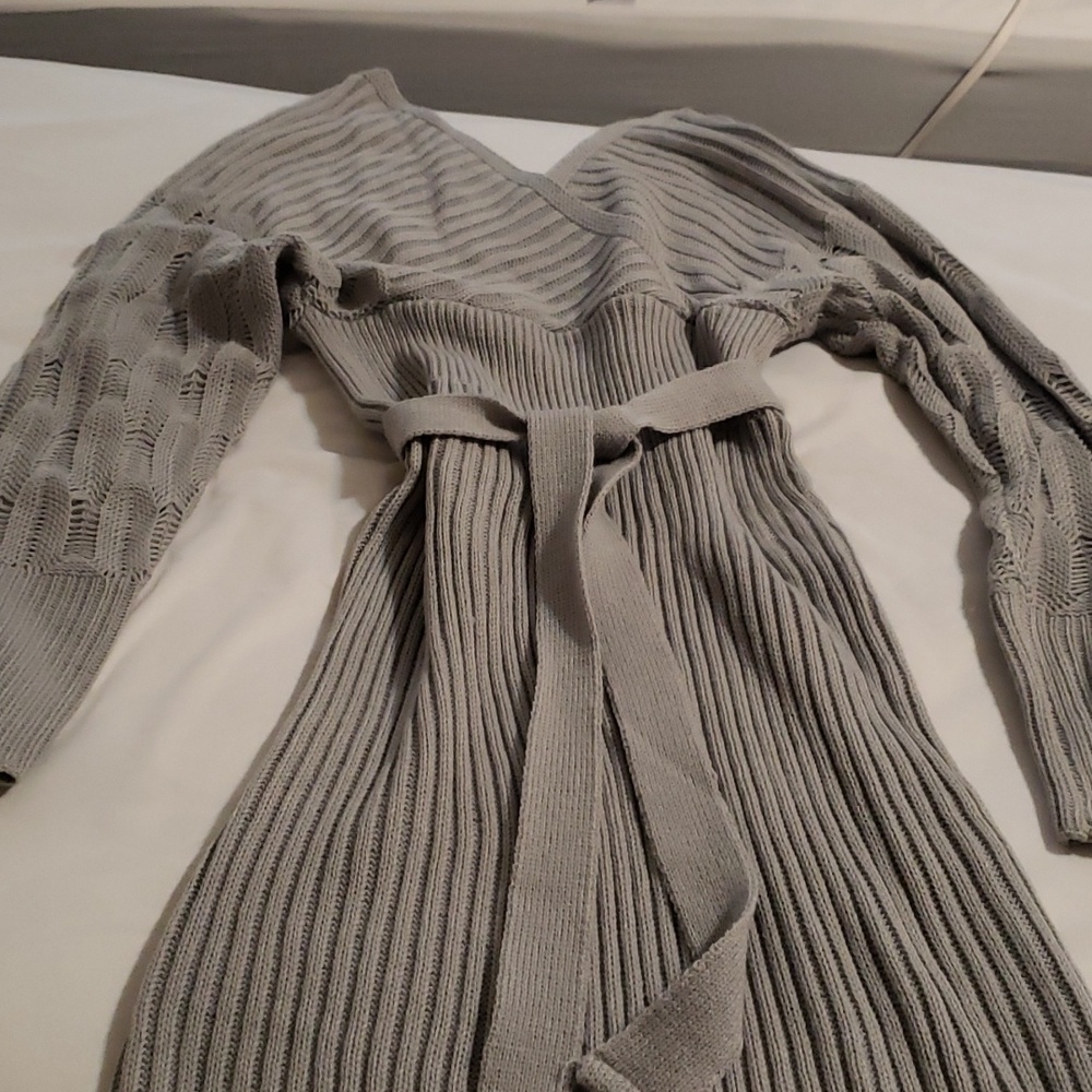 Gray Knit  long sleeve V Neck Dress  Size  Small